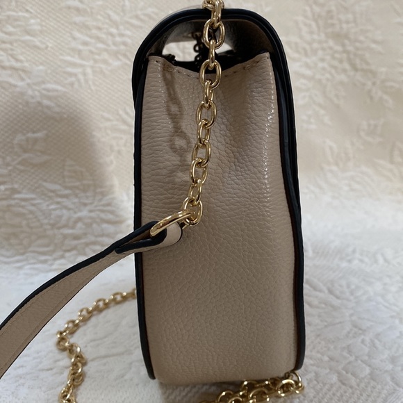 Pebbled Crossbody Purse - Picture 7 of 15